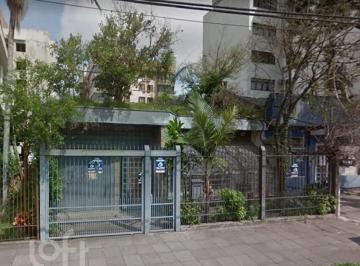 foto.jpeg · Casa à venda em Petrópolis com 314 m², 3 quartos, 1 suíte