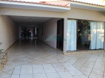 2f189892b5f771d85211e3d91352c2a8159e63b5 · Casa com 3 dormitórios sendo 1 suíte à venda, 243 m² por R$ 1.000.000 - Jardim Panorama - Foz do Igu