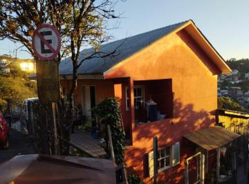 471156_iY13a7qP6QB329K_471156660aff88da9f1.jpg · Casa em Gramado