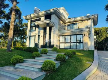 480360_io25B272QOd8nF3Ekr2wH_48036068cecfd8862e4.jpg · Casa em Condomínio de Luxo em Gramado