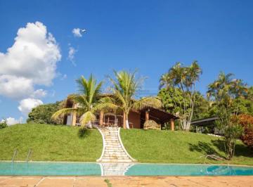 Rural · 27000m² · 7 Quartos · 3 Vagas · Sítio com 27000m² no bairro Aparecidinha