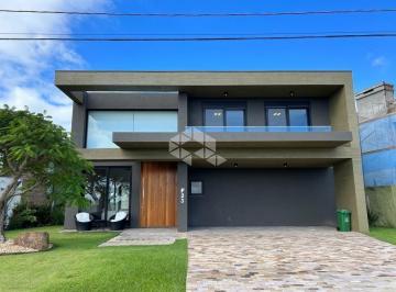 322496_iRi5m3lcyI9483pAV_3224966443e61c041c1.jpg · Sobrado à venda, com 5 quartos/dormitórios, 2 vagas/box, no condomínio Enseada Lagos, Xangri-lá/RS
