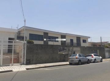 Casa · 900m² · 3 Quartos · 6 Vagas · Casa comercial para alugar com 3 quartos no Centro de Votorantim