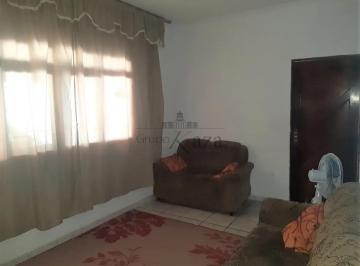 Casa · 130m² · 2 Quartos · 2 Vagas · Casa Padrão em São José dos Campos