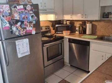 e1a1af91c48cb49b2eaebe20bc39d06f5aad61dc · Apartamento com 2 dormitórios à venda - Miami Beach  - Miami-Dade County/FL