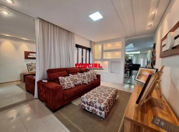 Casa · 234m² · 3 Quartos · 2 Vagas · Casa Condomínio em São José dos Campos
