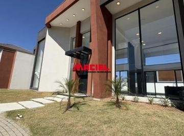 Casa · 500m² · 4 Quartos · 4 Vagas · Casa Térrea à Venda no Urbanova | 700 m² de Terreno, 4 Suítes e Piscina