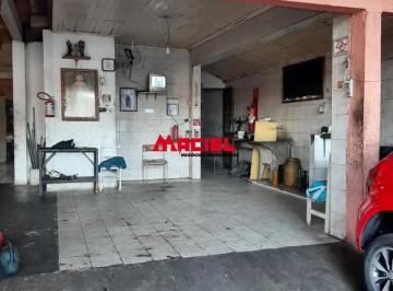 Comercial · 80m² · 3 Vagas · Ótima localização próximo a bancos, supermercados ,escolas ,transportes coletivos