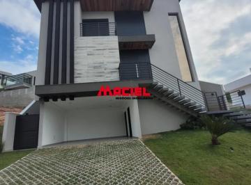 Casa · 320m² · 4 Quartos · 2 Vagas · Bela casa no Condomínio Verana (NOVA)