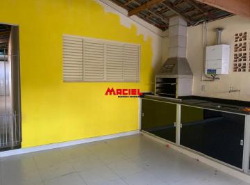 Casa · 70m² · 3 Quartos · 2 Vagas · Casa Padrão em São José dos Campos