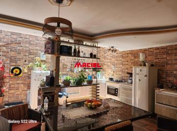 Casa · 87m² · 3 Quartos · 2 Vagas · EXCEPCIONAL CASA AMPLA EM CONDOMÍNIO.