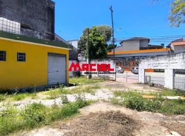 Comercial · 18m² · 4 Vagas · Edícula e ponto comercial no Interlagos