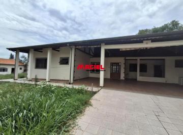 Casa · 238m² · 3 Quartos · 8 Vagas · OTIMA LOCALIZAÇÃO  - BAIRRO JARDIM LIMOEIRO -