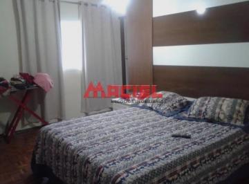 Casa · 120m² · 3 Quartos · 2 Vagas · Casa Padrão em Sao Jose dos Campos