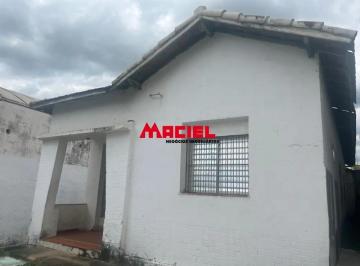 Casa · 357m² · 3 Quartos · Casa antiga com galpão no fundo no centro da cidade