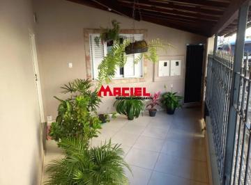 Casa · 150m² · 3 Quartos · 2 Vagas · Centro Baependi MG