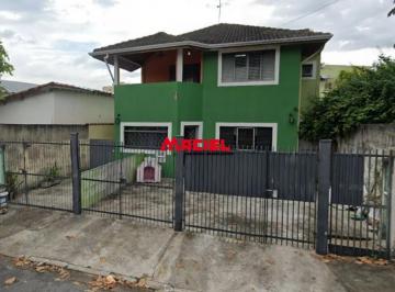 Casa · 220m² · 3 Quartos · 3 Vagas · Casa Padrão em São José dos Campos