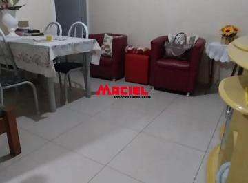 Casa · 210m² · 3 Quartos · Casa a venda no bairro Jardim Petrópolis - Área do terreno 267,50 sendo 02 casas construídas.