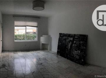 e2856674b26396d633b03d8f7b95ef4654731f27 · Apartamento com 1 dormitório à venda - Miami Beach  - Miami-Dade County/FL