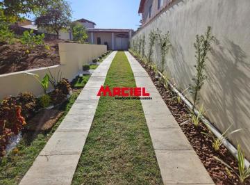 Casa · 150m² · 3 Quartos · 5 Vagas · Imperdível! Casa 3 Dormitórios Reformada em Parque Nova Esperança - 500 m² de Terreno