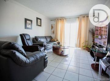 2155eb56552e7fad19e250a55d1d16a4f7496468 · Apartamento com 1 dormitório à venda - Miami Beach  - Miami-Dade County/FL