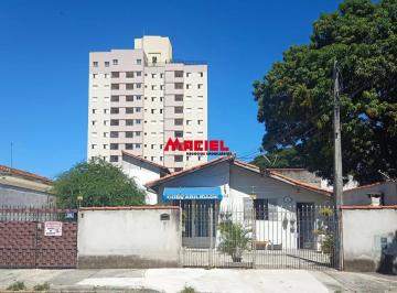 Casa · 134m² · 3 Quartos · 3 Vagas · Casa Padrão em São José dos Campos
