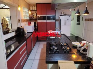 Casa · 240m² · 3 Quartos · 2 Vagas · Sobrado Jardim Ismênia.