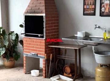 Casa · 110m² · 3 Quartos · 3 Vagas · Excelente Casa