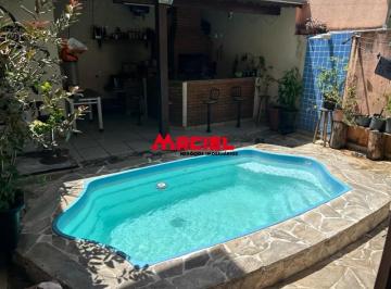 Casa · 132m² · 2 Quartos · 2 Vagas · monte castelo com piscina