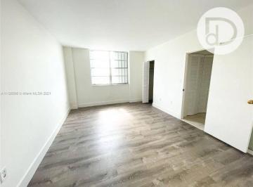 e5c640f3ad0ce8d14fac4679929dc13fb305b598 · Apartamento com 1 dormitório à venda - Miami Beach  - Miami-Dade County/FL