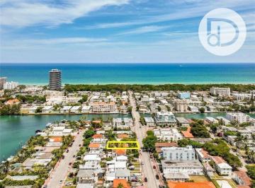 e2c9d0967c5eac3750365effc34f756f5750e472 · Casa com 2 dormitórios à venda - Miami Beach - Miami-Dade County/FL