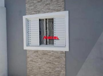 Casa · 80m² · 2 Quartos · 2 Vagas · EXCEPCIONAL IMÓVEL. REFORMADO, DOCUMENTADO NO JARDIM DAS INDÚSTRIAS.