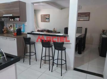 Casa · 98m² · 2 Quartos · 2 Vagas · Casa Padrão em Sao Jose dos Campos