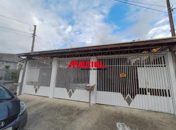 Casa · 200m² · 6 Quartos · 2 Vagas · Casa de terreno inteiro no Satélite com edícula assobradada.