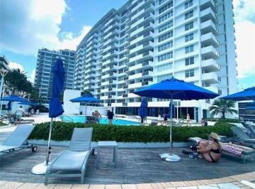 9c3a120d4fe9ebed431719c467fb7dae08b251b1 · Apartamento com 1 dormitório à venda em Miami Beach/FL