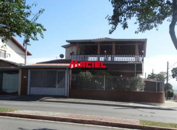 Casa · 115m² · 3 Quartos · 4 Vagas · Casa - Jardim Ismênia - 115m²