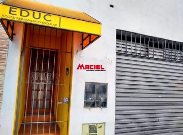 Casa · 144m² · 3 Quartos · CASA COM PONTO COMERCIAL NA FRENTE