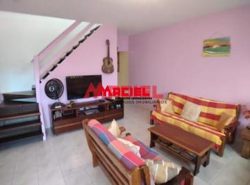 Casa · 300m² · 5 Quartos · 4 Vagas · Casa Padrão em Caraguatatuba