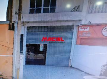 Comercial · 160m² · 2 Vagas · NO CORAÇÃO DA  AVENIDA DAS ROSAS !  PONTO COMERCIAL COM CASA  NA SOBRELOJA.