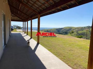 Casa · 270m² · 3 Quartos · 10 Vagas · Casa Padrão em Caçapava
