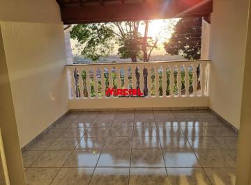 Casa · 180m² · 3 Quartos · 2 Vagas · Casa Sobrado em Jacareí