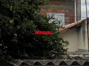 Casa · 65m² · 2 Quartos · 3 Vagas · Edicula assobradada no Campos dos alemães proximo avenida