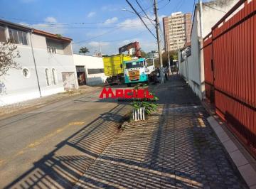 Casa · 240m² · 4 Quartos · 1 Vaga · Excelente casa no jardim Bela Vista