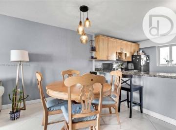 fb49e966212c5a5b74fce5a62b8e26ce074e81d7 · Apartamento com 1 dormitório à venda - Miami Beach  - Miami-Dade County/FL