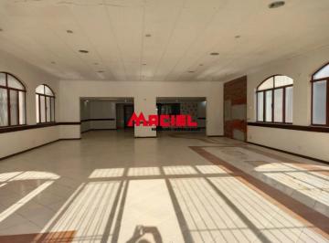 Comercial · 340m² · 6 Vagas · PREDIO COMERCIAL NA VILA ADYANA, ESQUINA COM AV: SÃO JOÃO, SALÃO BEM AMPLO, VARIAS VAGAS PARA ESTACI