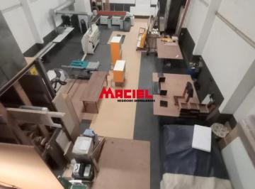 Comercial · 240m² · 4 Vagas · AMPLO GALPÃO NA ZONA SUL!!!