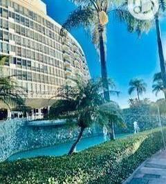 f217521acc3bdaa3bb927dd0d8cf0971a62ae2ca · Apartamento com 1 dormitório à venda - Bal h - Miami-Dade County/FL