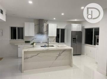 9a82f75e1809b76cb9f826131ac6de8ee252f665 · Apartamento com 1 dormitório à venda - Miami Beach  - Miami-Dade County/FL