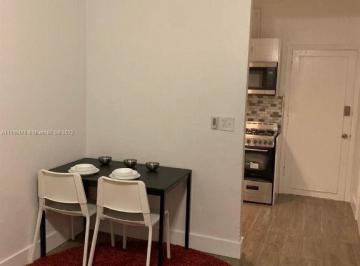 1c6803607a9a3c12e93bd81eb113805ca73127d1 · Apartamento à venda - Miami Beach - Miami-Dade County/FL