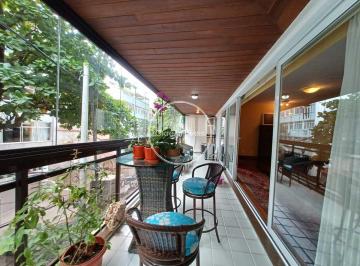 Apartamento · 250m² · 5 Quartos · 2 Vagas · APARTAMENTO EXCLUSIVO NO LEBLON - 5 QUARTOS, VARANDA E 3 VAGAS DE GARAGEM!